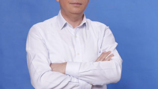 Хасан Азис помага на безработни