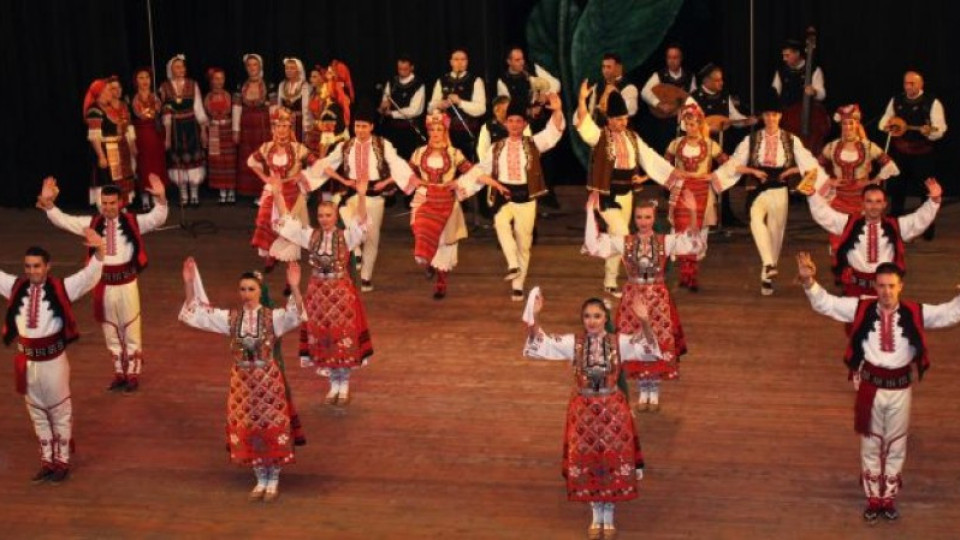 Ансамбъл „Пирин" на фестивал в Сърбия | StandartNews.com