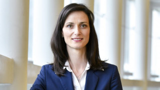 Габриел започва битка за авторското право и географското блокиране