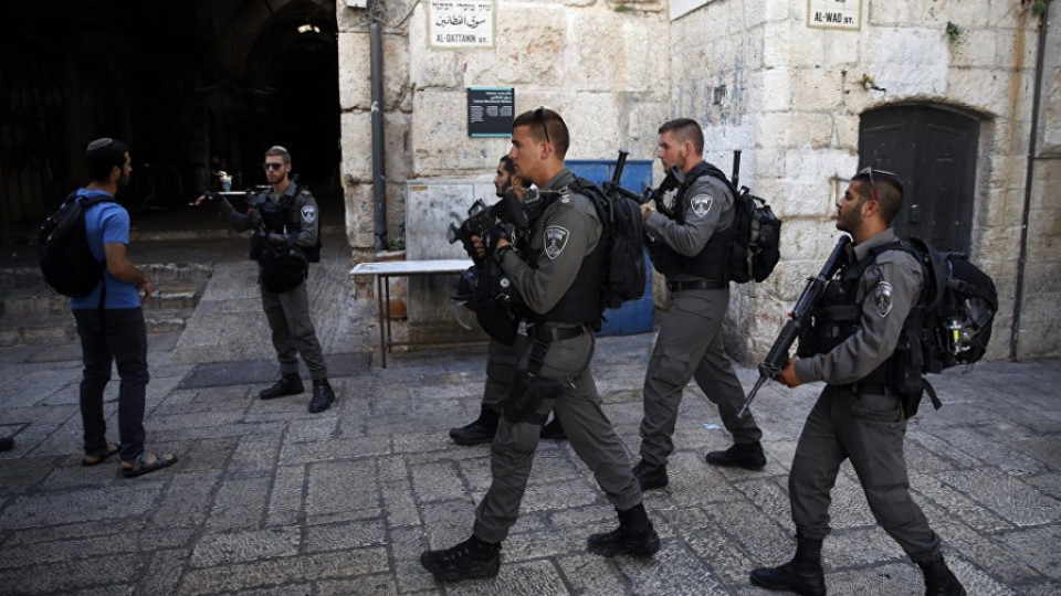 Убиха двама израелски полицаи в Йерусалим | StandartNews.com