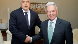 Борисов хвали българите на Острова пред британски министър