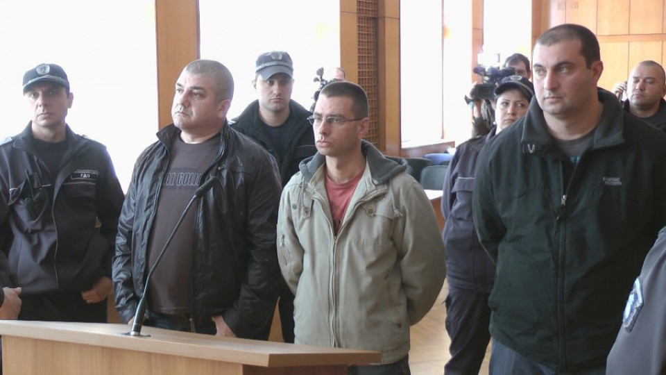 Осъдиха четирима и оправдаха един по дело от преди 10 години | StandartNews.com
