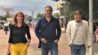 Ангелкова погва незаконни обекти от алеите на Слънчака