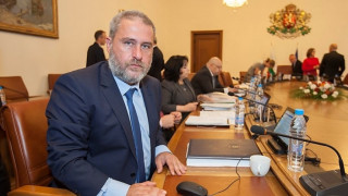 Боил Банов: Трябват още 3 млн. за НДК