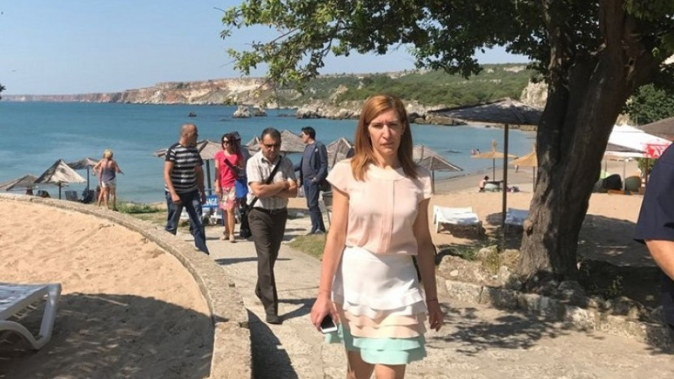 Ангелкова алармира за нередности на плажовете на Русалка | StandartNews.com