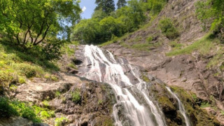 Турист паднал от Смолянските водопади
