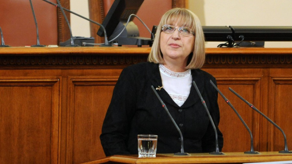 Цецка Цачева: Няма да местим дирекции в новото звено срещу корупцията | StandartNews.com
