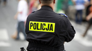 Мъж с мачете заплаши депутат в Полша