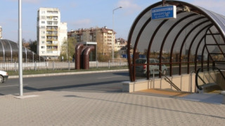 Бебе пропадна в асансьор на метростанция
