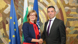 Македонският външен министър: Благодаря, Екатерина, страхотна работа
