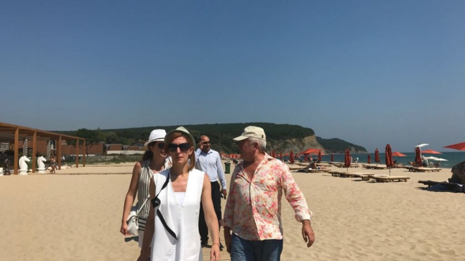 Ангелкова: Проверяваме всички плажове и не ги делим | StandartNews.com