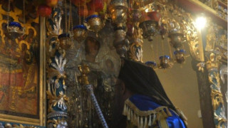 "Златната ябълка" носи благословия на Родопите