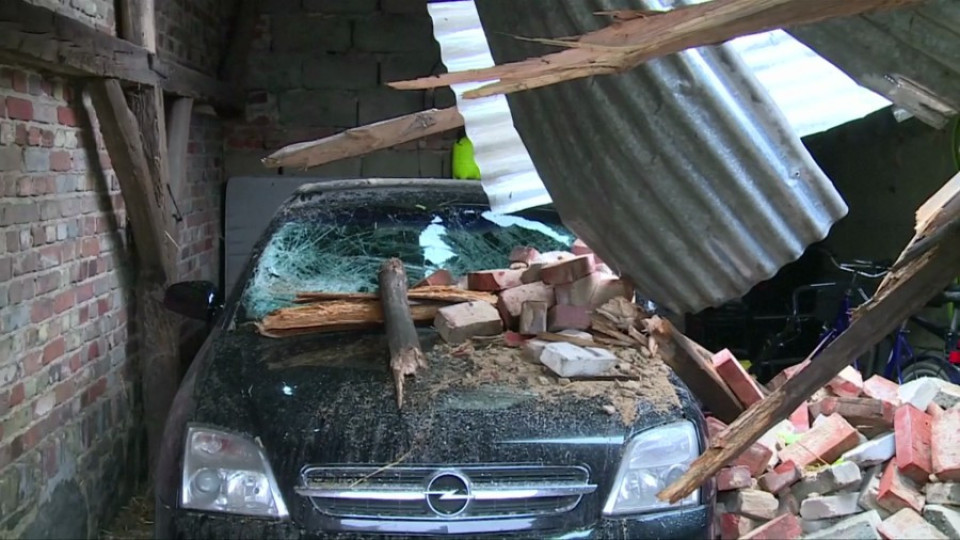 Пет жертви на буря и торнадо в Полша | StandartNews.com