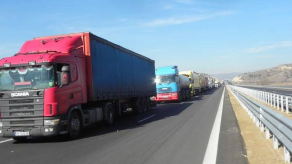 Московски: В България камионите плащат 8-10 пъти по-малко за преминаване | StandartNews.com