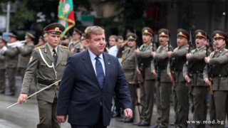 Каракачанов: Пращаме армията на турската граница