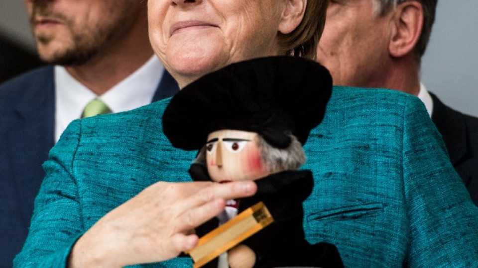 Меркел нахока Шрьодер | StandartNews.com