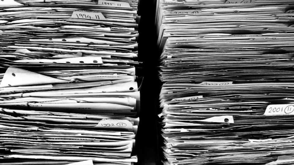 Документите, които трябва да отпаднат на хартиен носител | StandartNews.com
