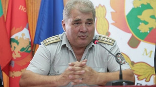 Няма опасност за населените места край пожара в Сливен