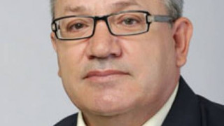Батко надупчи със съчми 13-годишен