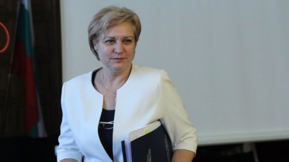 Менда Стоянова: Нинова вкарва клин между институциите | StandartNews.com