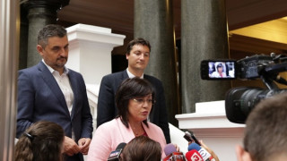 Препоръчаха на БСП да извади евродепутатите от проекта си за закон