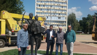 Паметник на бригадирите в Димитровград