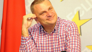 Корумбашев: Триумфът на Борисов бе снимки край морето