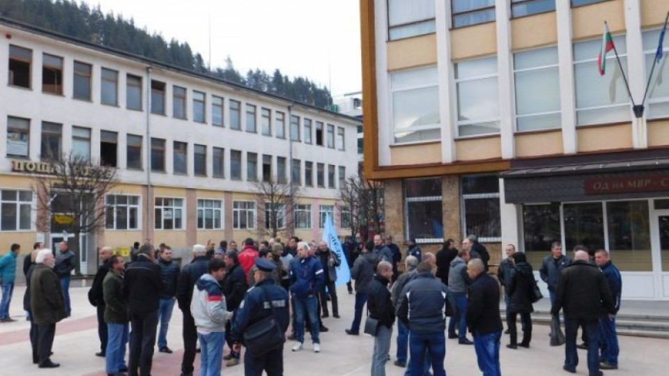 Полицаите в Смолян излизат на протест | StandartNews.com