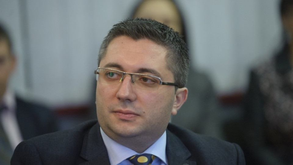 Кабинетът отпуска 100 млн. лева за ремонти на пътища | StandartNews.com