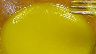 НАП спря продажбата на 21 тона яйчен жълтък