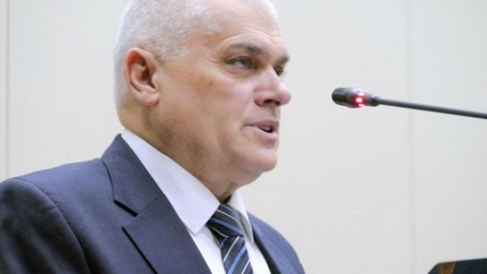 Министър Радев обеща да разкрие похитителите на Адриан | StandartNews.com