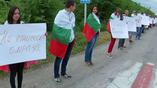 Протестираме заедно с Унгария, Гърция и Румъния решението на Украйна