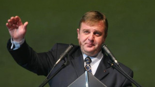 Каракачанов: При отстраняване на нередностите връщаме лиценза на "Емко"