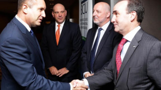 Президентът покани големи американски компании да инвестират у нас