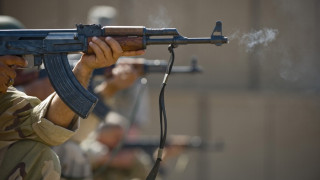 Хванаха мъж за стрелба с АК-47 в Дупница