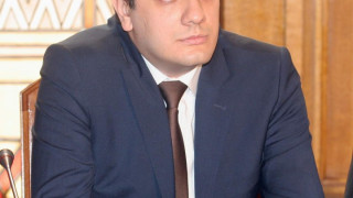 Депутат: Иво Христов може да е чел и други документи