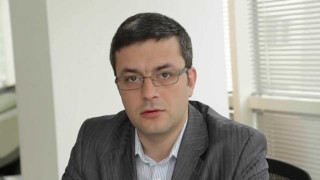Тома Биков: Оставката на Добрев е загуба за българската политика