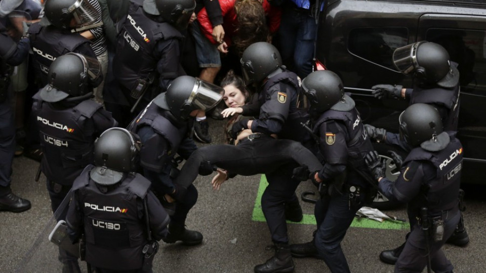 Касапница! 465 са ранените до момента в Каталуния (ОБНОВЕНА) | StandartNews.com