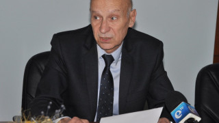 Беливанов се запъна: Няма да си ходя