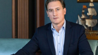 Кирил Домусчиев дава на съд Валери Симеонов