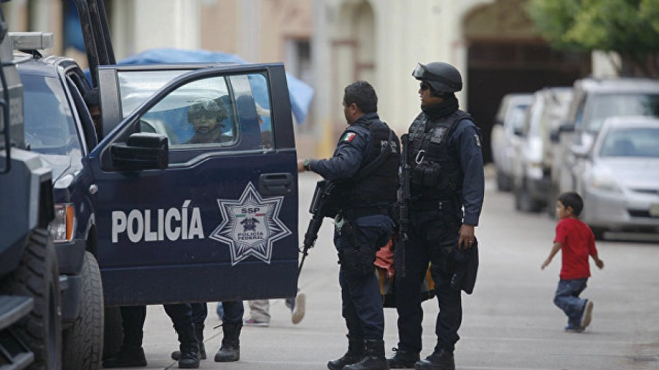 16 души загинаха при бунт в мексикански затвор | StandartNews.com