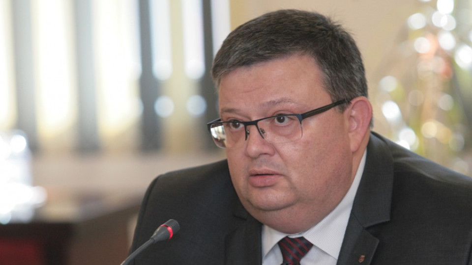 Цацаров: Ако Чолаков събере 17 гласа, президентът е длъжен да го назначи | StandartNews.com