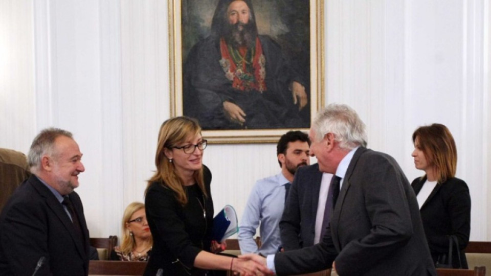 Ек. Захариева: На Западните Балкани са нужни реформи | StandartNews.com