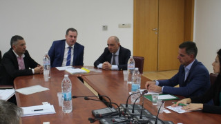 Министерство на енергетиката посредничи между протестиращи и търсещи газ