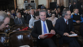 ЕС ни натиска да заделяме повече за научна дейност