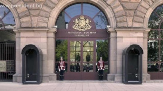 Президентът прие почетния строй на гвардейците /ОБНОВЕНА/