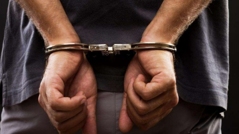 31 българи задържани за стотици кражби в Испания | StandartNews.com