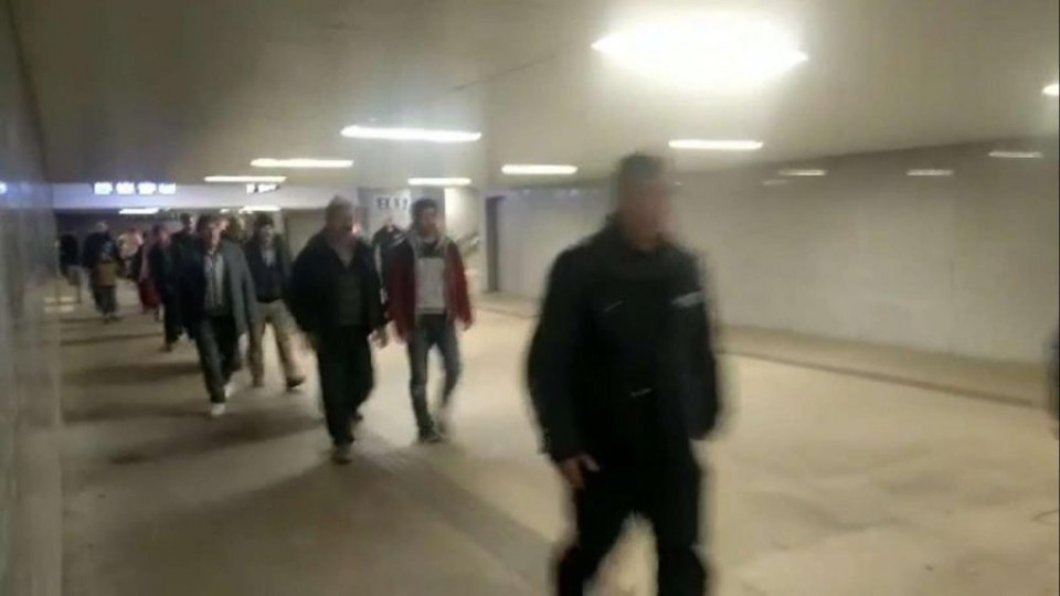 Мигрантите от Централна гара отиват в Бусманци | StandartNews.com