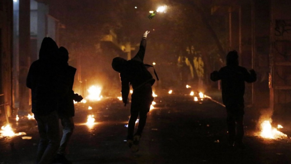 16 арестувани след безредиците в Атина | StandartNews.com