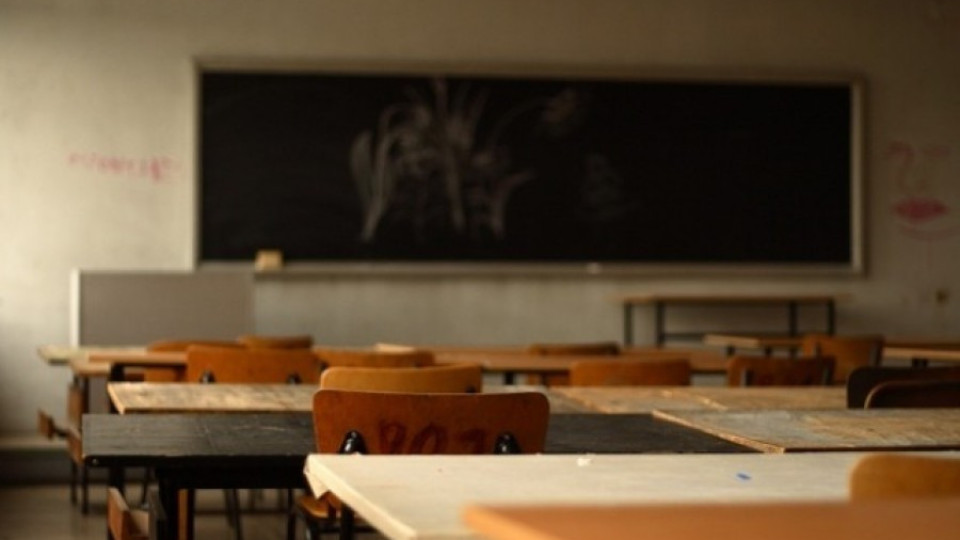 Родители се обявиха срещу ранното начало на учебните часове | StandartNews.com